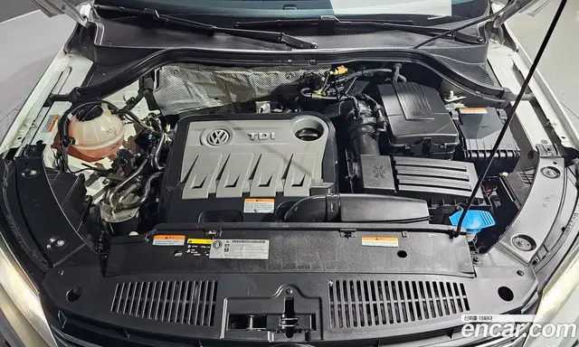 Volkswagen Tiguan 2015 2.0 автомат (гидро), миниатюра 6 Volkswagen Tiguan 2015 2.0 автомат (гидро), миниатюра 6