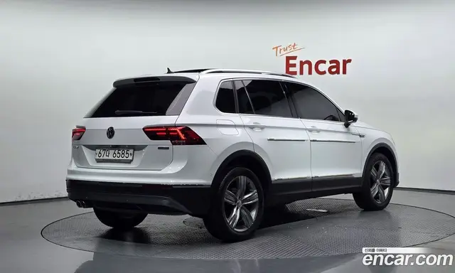 Volkswagen Tiguan 2018 2.0 автомат (гидро), миниатюра 2