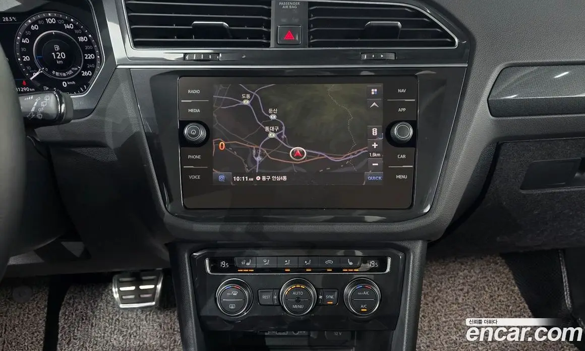 Volkswagen Tiguan 2018 2.0 автомат (гидро), фото 15