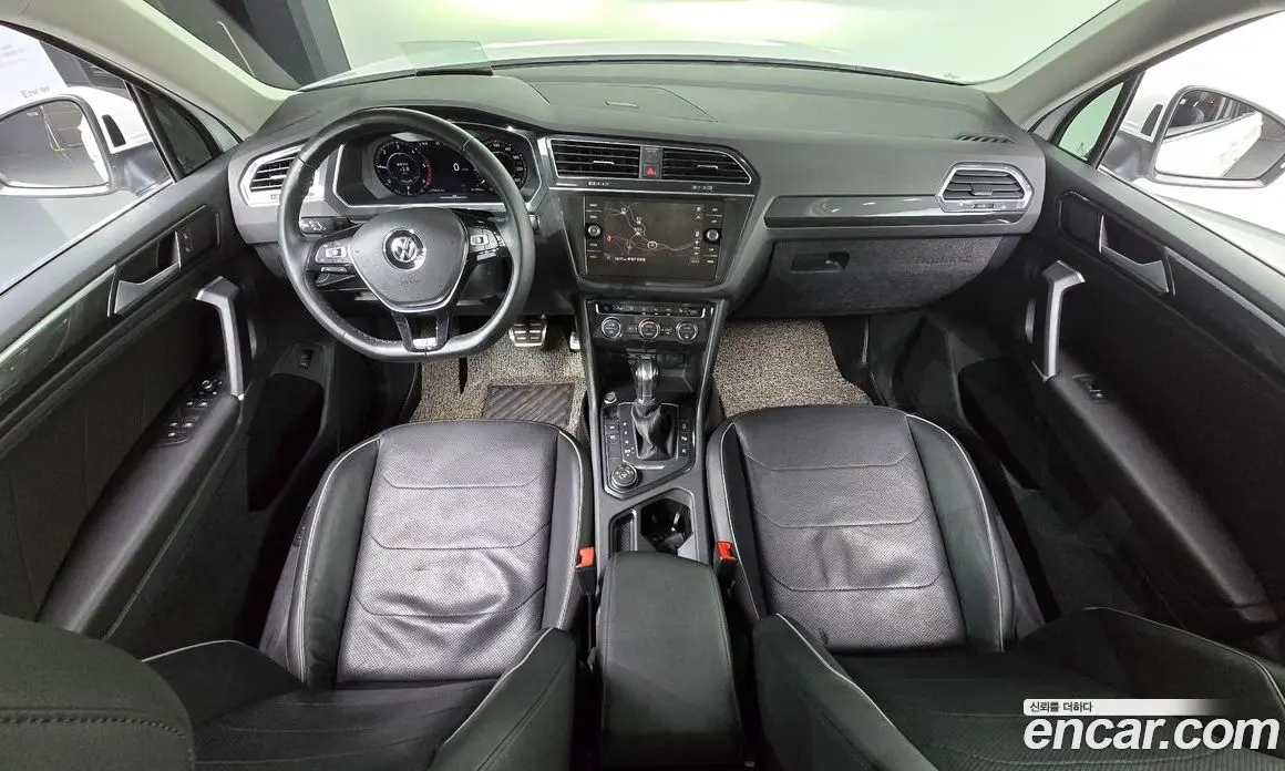 Volkswagen Tiguan 2018 2.0 автомат (гидро), фото 7