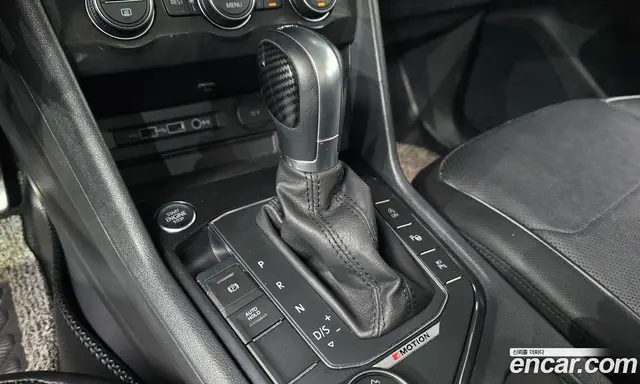 Volkswagen Tiguan 2018 2.0 автомат (гидро), миниатюра 9