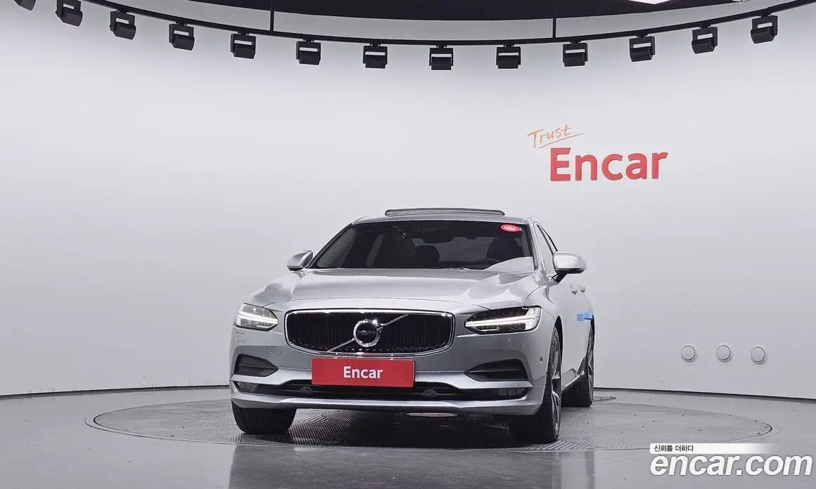Volvo S90 2017 2.0 автомат (гидро), фото 3 Volvo S90 2017 2.0 автомат (гидро), фото 3