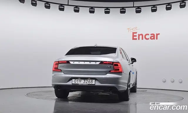 Volvo S90 2017 2.0 автомат (гидро), миниатюра 4 Volvo S90 2017 2.0 автомат (гидро), миниатюра 4