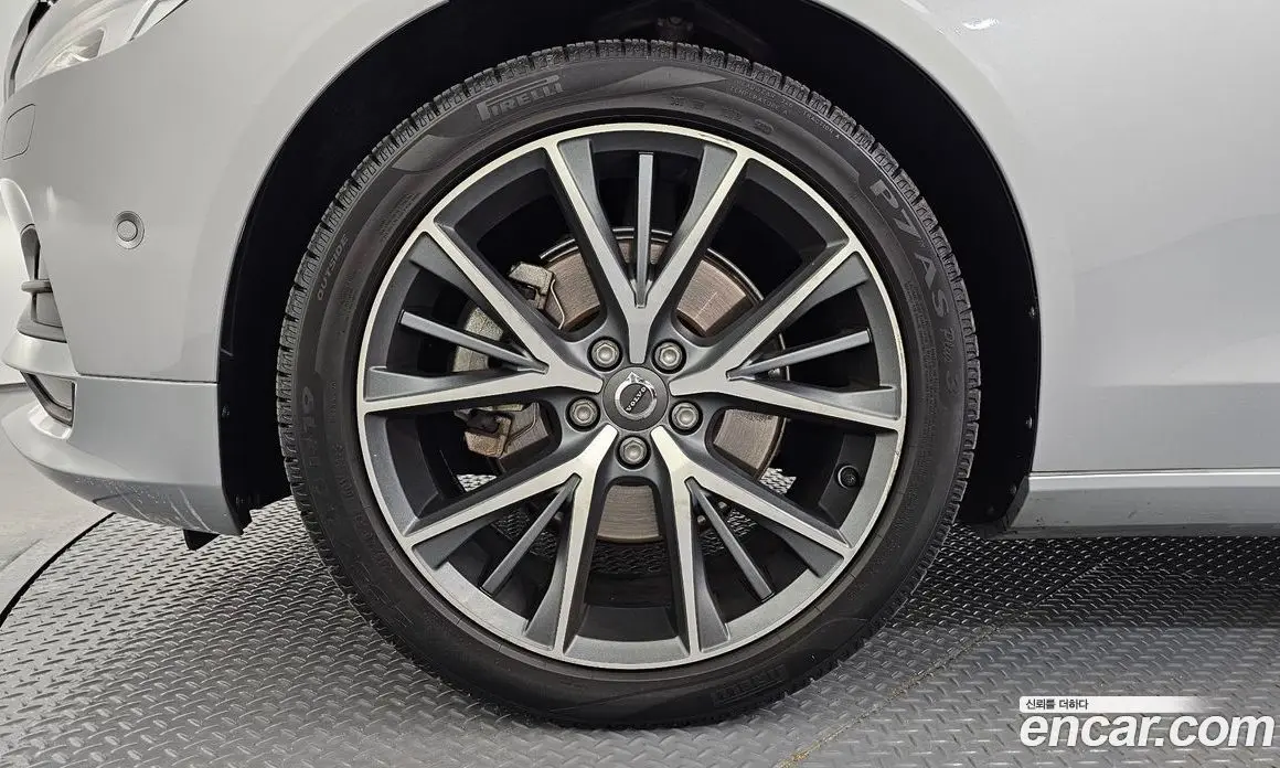 Volvo S90 2017 2.0 автомат (гидро), фото 5 Volvo S90 2017 2.0 автомат (гидро), фото 5