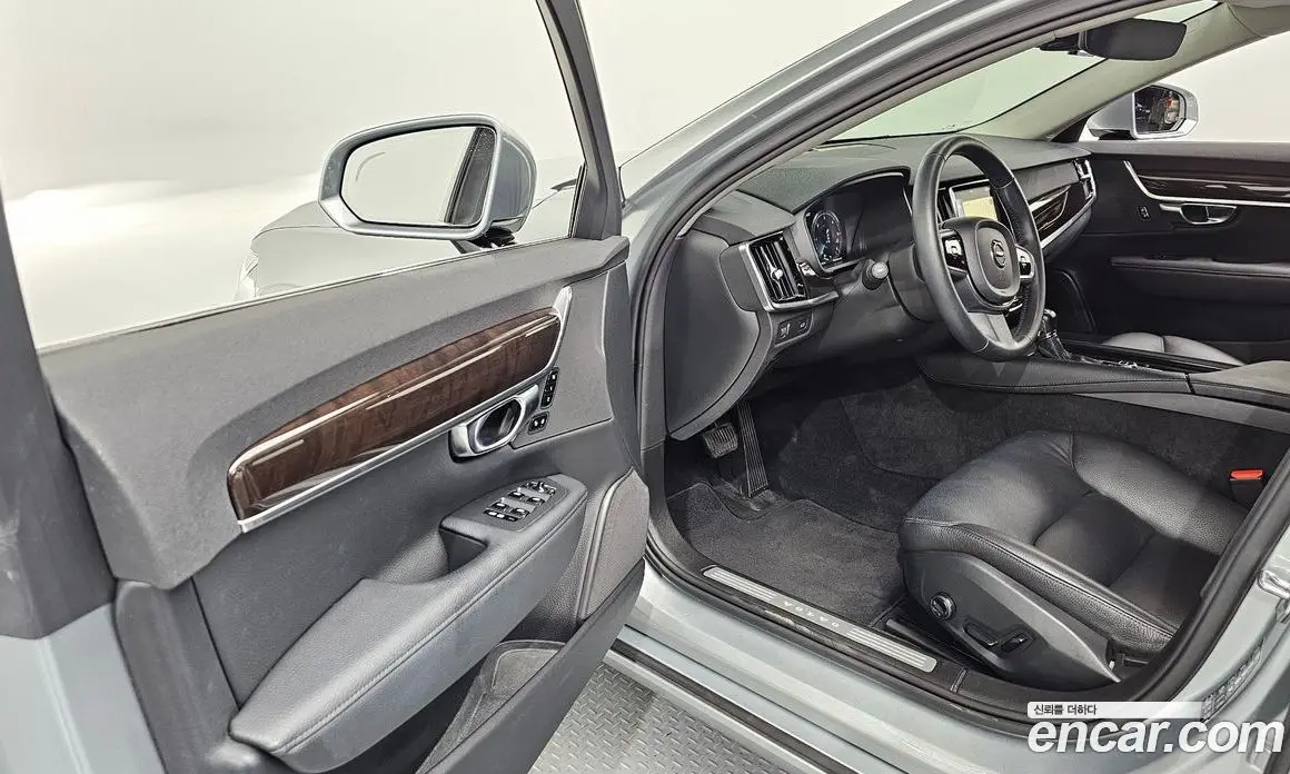 Volvo S90 2017 2.0 автомат (гидро), фото 10 Volvo S90 2017 2.0 автомат (гидро), фото 10