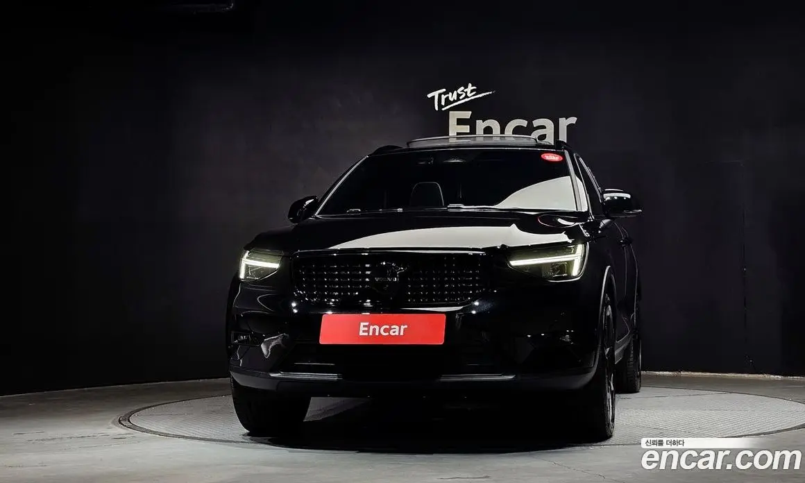 Volvo XC40 2024 2.0 автомат (гидро), фото 3 Volvo XC40 2024 2.0 автомат (гидро), фото 3