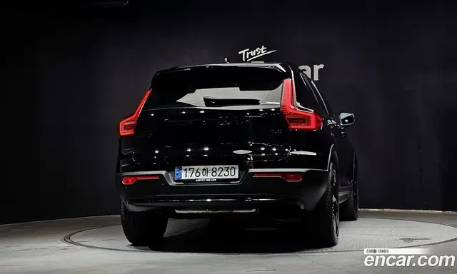 Volvo XC40 2024 2.0 автомат (гидро), миниатюра 4 Volvo XC40 2024 2.0 автомат (гидро), миниатюра 4