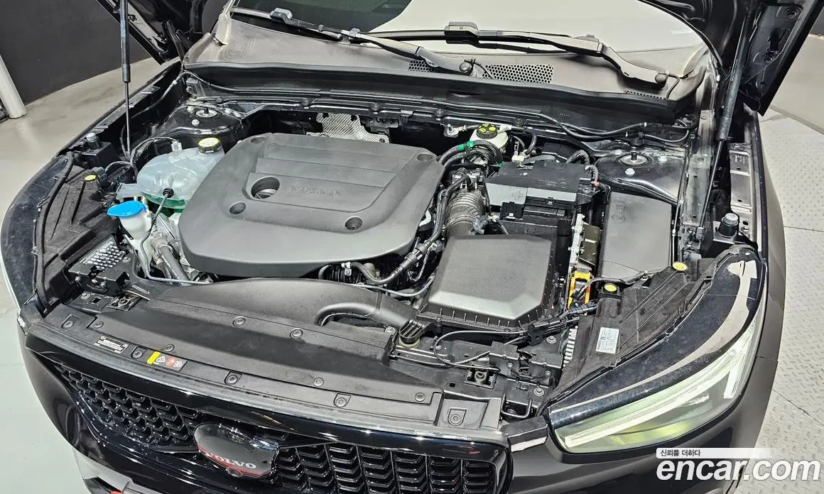 Volvo XC40 2024 2.0 автомат (гидро), фото 6 Volvo XC40 2024 2.0 автомат (гидро), фото 6