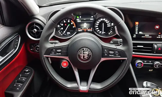 Alfa Romeo Giulia 2017 2.0 автомат (гидро), миниатюра 12