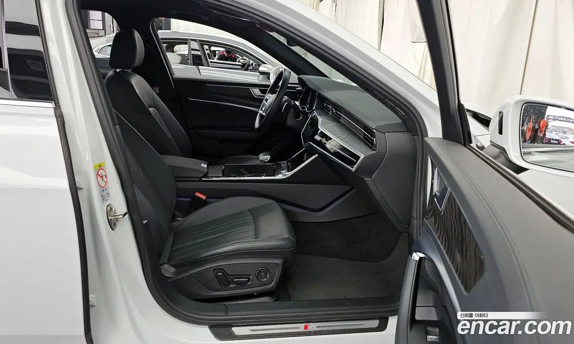 Audi A6 2023 2.0 автомат (гидро), фото 11