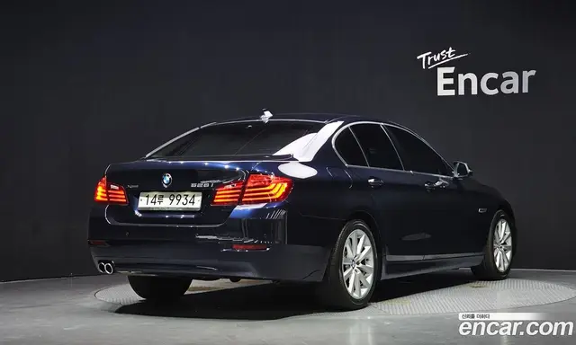 BMW 5 серия 2015 2.0 автомат (гидро), миниатюра 2