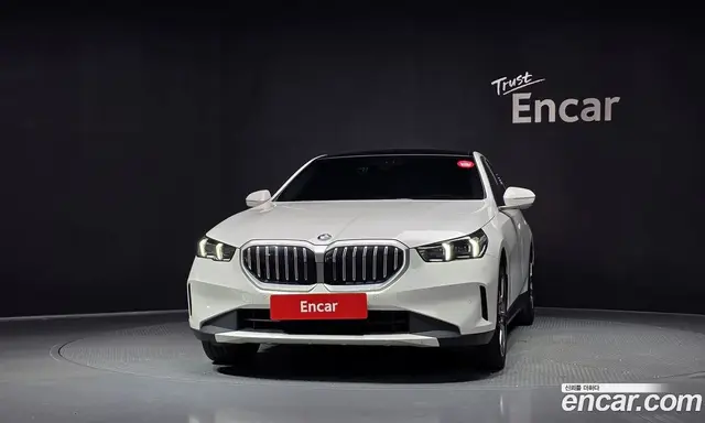 BMW 5 серия 2023 2.0 автомат (гидро), миниатюра 3 BMW 5 серия 2023 2.0 автомат (гидро), миниатюра 3