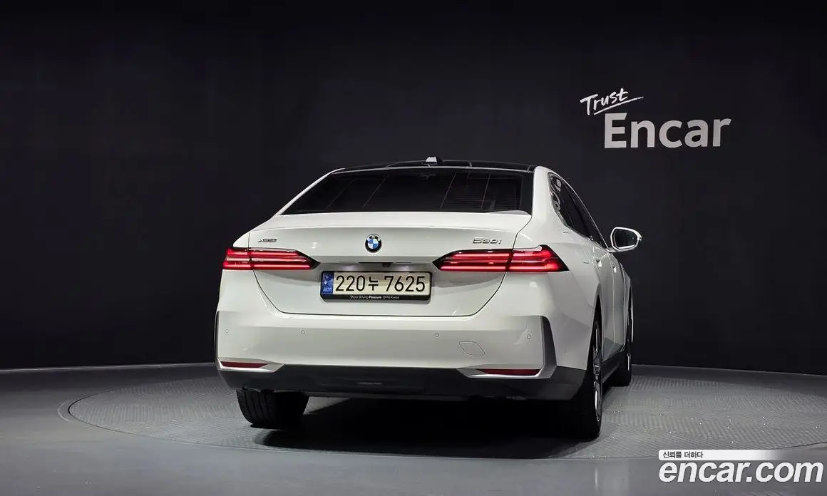 BMW 5 серия 2023 2.0 автомат (гидро), фото 4 BMW 5 серия 2023 2.0 автомат (гидро), фото 4
