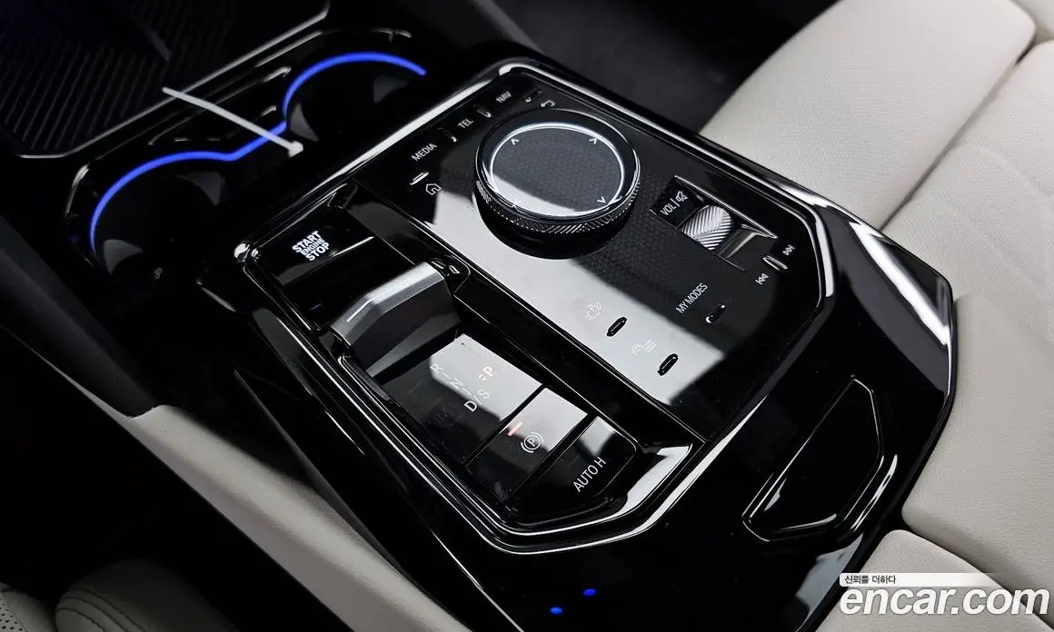 BMW 5 серия 2025 2.0 автомат (гидро), фото 9 BMW 5 серия 2025 2.0 автомат (гидро), фото 9