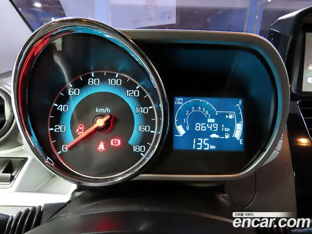 Chevrolet Spark 2014 1.0 автомат (гидро), миниатюра 10