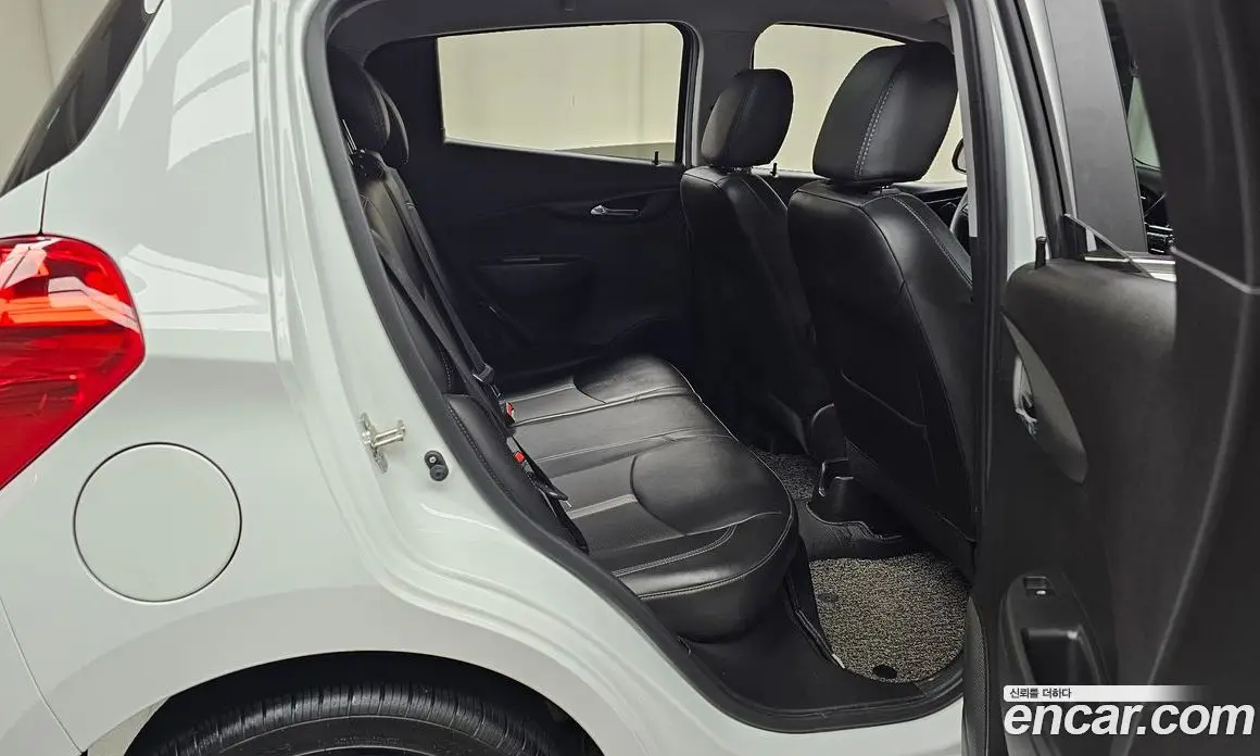 Chevrolet Spark 2019 1.0 автомат (гидро), фото 12