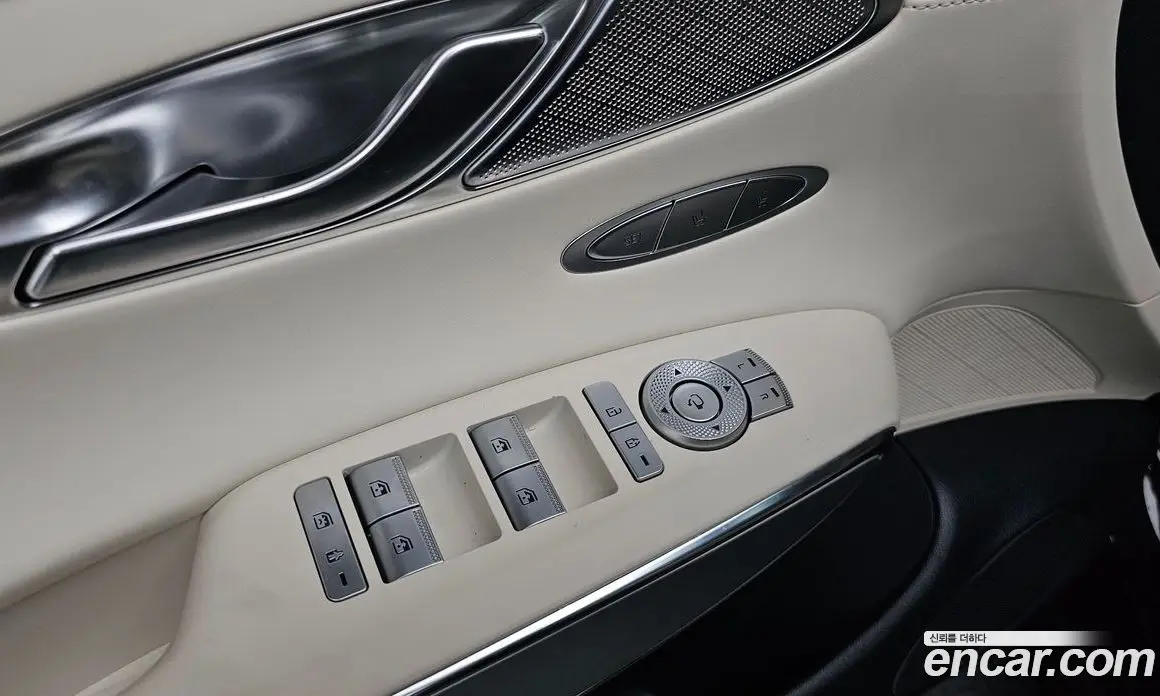Genesis GV70 2022 0.1 автомат (гидро), фото 17