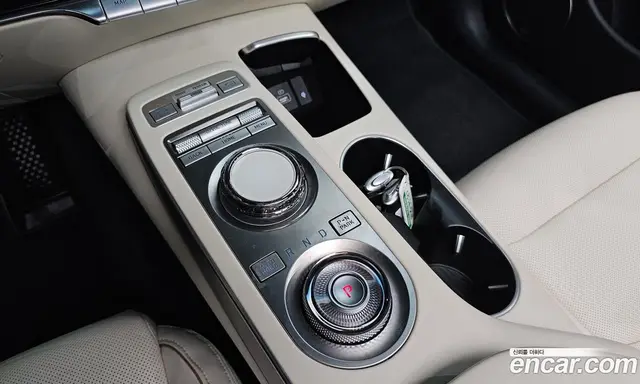 Genesis GV70 2022 0.1 автомат (гидро), миниатюра 9