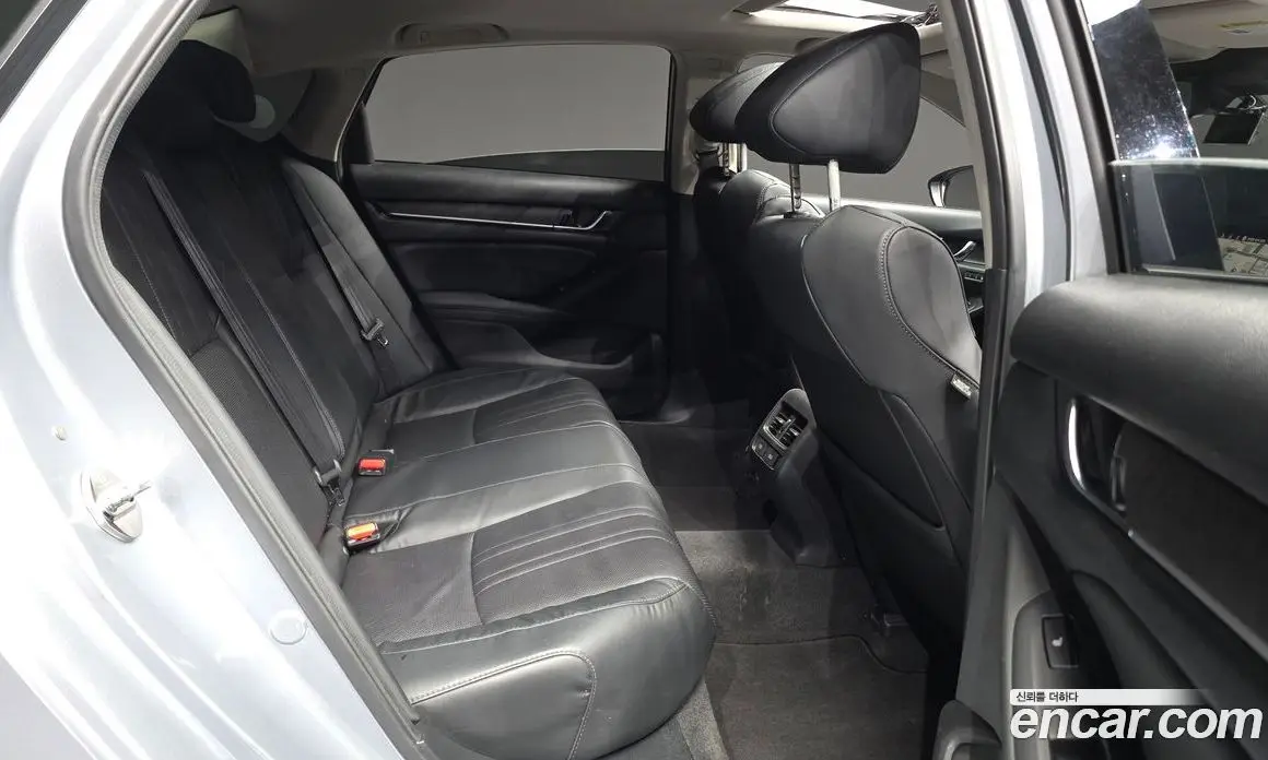 Honda Accord 2018 2.0 автомат (гидро), фото 12 Honda Accord 2018 2.0 автомат (гидро), фото 12
