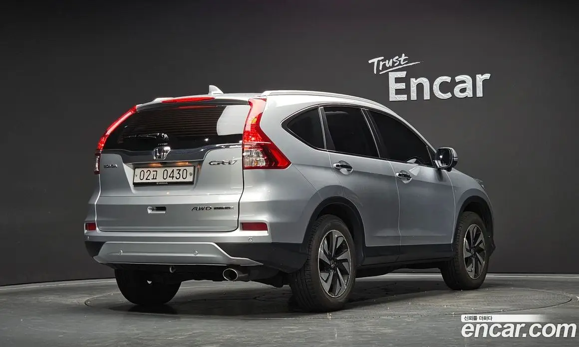 Honda CR-V 2016 2.4 автомат (гидро), фото 2 Honda CR-V 2016 2.4 автомат (гидро), фото 2