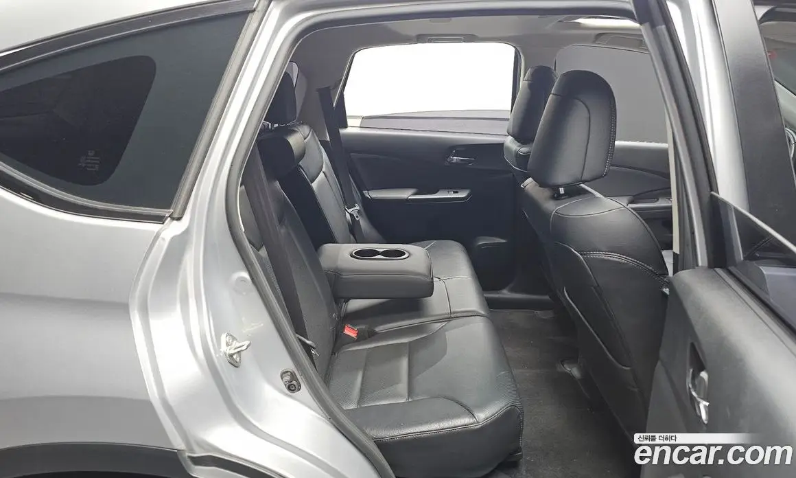 Honda CR-V 2016 2.4 автомат (гидро), фото 11 Honda CR-V 2016 2.4 автомат (гидро), фото 11