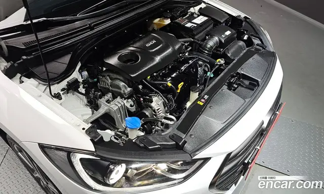 Hyundai Avante 2016 1.6 автомат (гидро), миниатюра 6