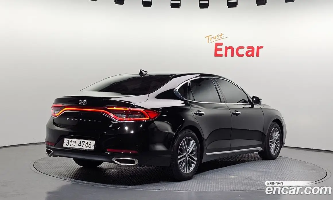 Hyundai Grandeur 2018 3.0 автомат (гидро), фото 2 Hyundai Grandeur 2018 3.0 автомат (гидро), фото 2