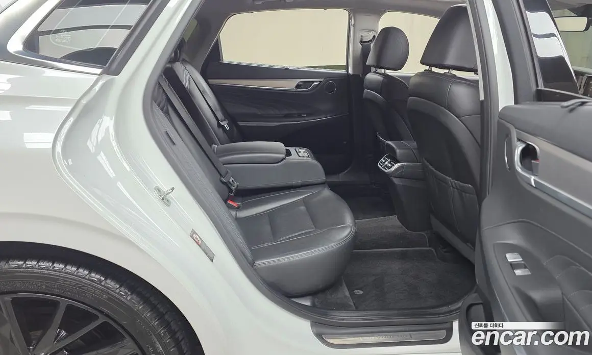 Hyundai Grandeur 2021 3.3 автомат (гидро), фото 12