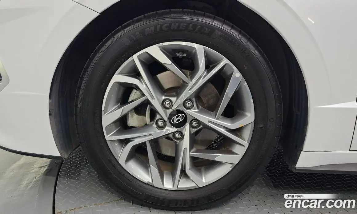 Hyundai Sonata 2019 2.0 автомат (гидро), фото 5 Hyundai Sonata 2019 2.0 автомат (гидро), фото 5