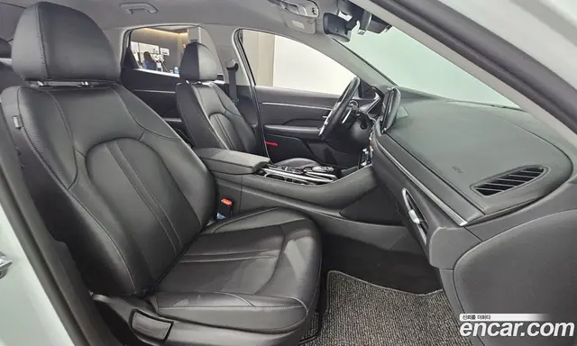 Hyundai Sonata 2019 2.0 автомат (гидро), миниатюра 10 Hyundai Sonata 2019 2.0 автомат (гидро), миниатюра 10