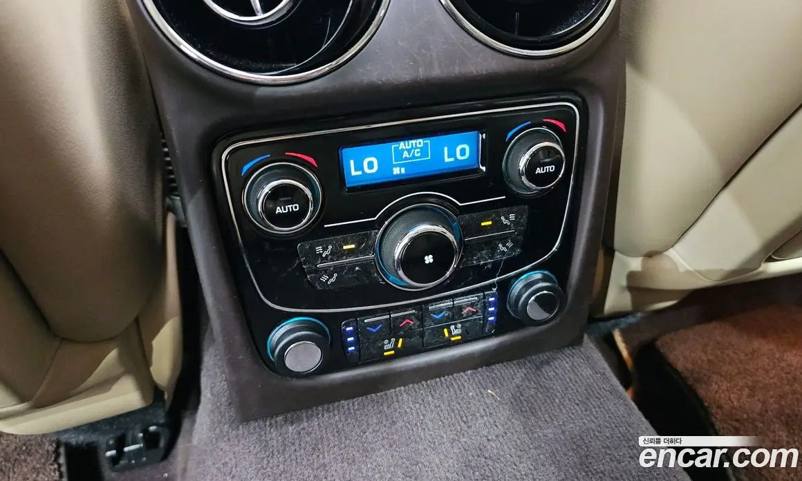 Jaguar XJ 2015 3.0 автомат (гидро), фото 18 Jaguar XJ 2015 3.0 автомат (гидро), фото 18