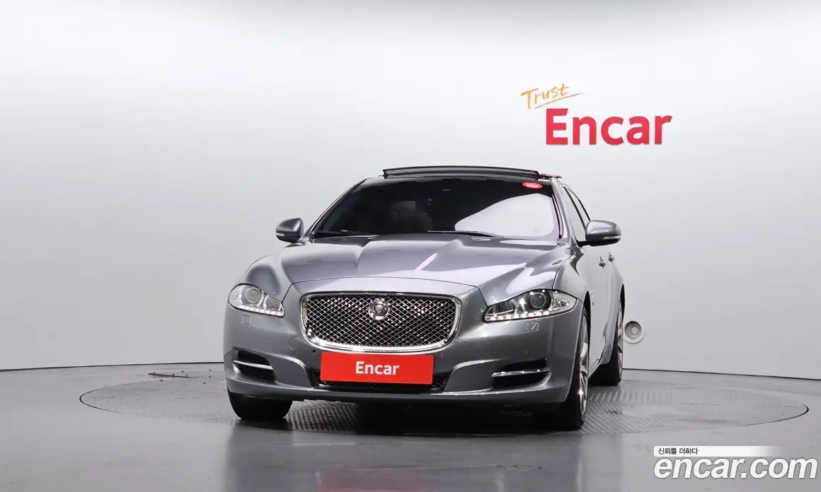 Jaguar XJ 2015 3.0 автомат (гидро), фото 3 Jaguar XJ 2015 3.0 автомат (гидро), фото 3