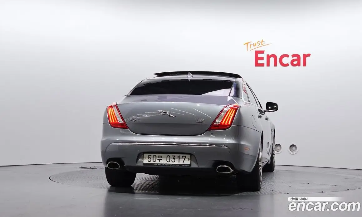 Jaguar XJ 2015 3.0 автомат (гидро), фото 4 Jaguar XJ 2015 3.0 автомат (гидро), фото 4