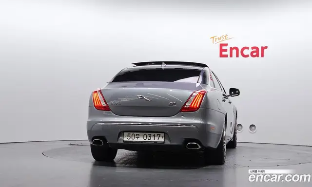 Jaguar XJ 2015 3.0 автомат (гидро), миниатюра 4 Jaguar XJ 2015 3.0 автомат (гидро), миниатюра 4