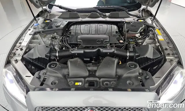 Jaguar XJ 2015 3.0 автомат (гидро), миниатюра 6 Jaguar XJ 2015 3.0 автомат (гидро), миниатюра 6