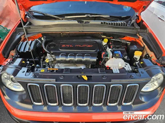 Jeep Renegade 2017 2.4 автомат (гидро), миниатюра 7 Jeep Renegade 2017 2.4 автомат (гидро), миниатюра 7