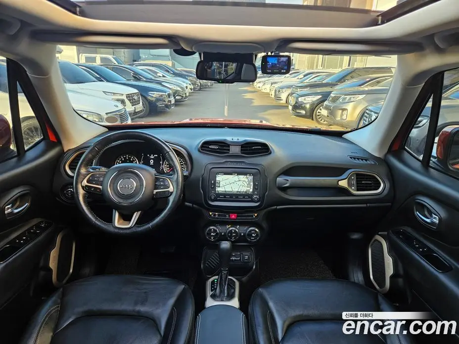 Jeep Renegade 2017 2.4 автомат (гидро), фото 8 Jeep Renegade 2017 2.4 автомат (гидро), фото 8