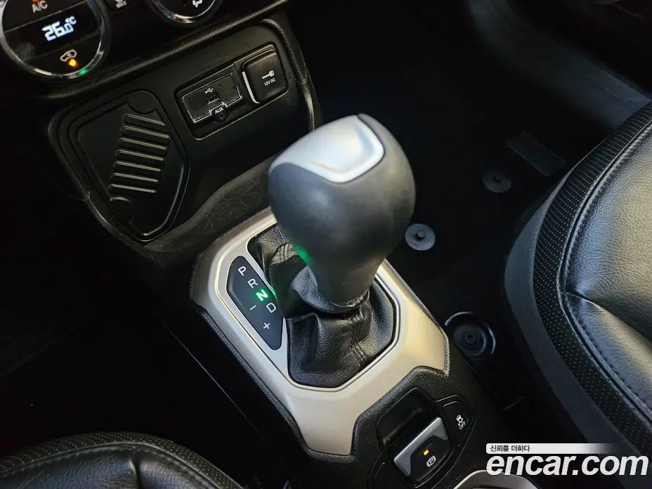 Jeep Renegade 2017 2.4 автомат (гидро), фото 10 Jeep Renegade 2017 2.4 автомат (гидро), фото 10