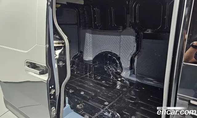 Kia PV5 2025 0.2 автомат (гидро), миниатюра 11 Kia PV5 2025 0.2 автомат (гидро), миниатюра 11