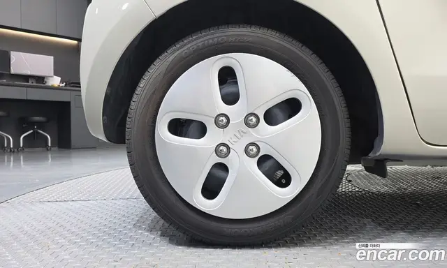 Kia Ray 2020 1.0 автомат (гидро), миниатюра 5 Kia Ray 2020 1.0 автомат (гидро), миниатюра 5