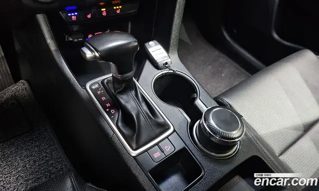 Kia Sportage 2017 2.0 автомат (гидро), миниатюра 9
