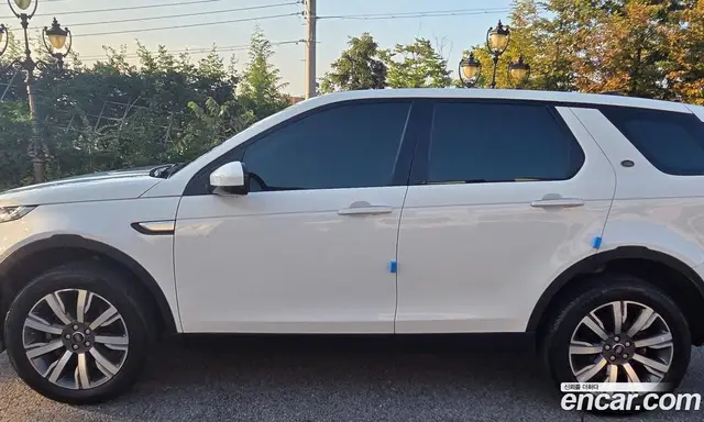 Land Rover Discovery Sport 2018 2.0 автомат (гидро), миниатюра 11