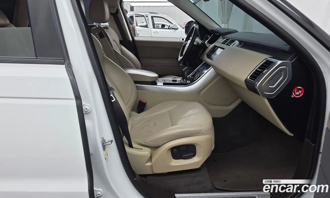 Land Rover Range Rover Sport 2015 3.0 автомат (гидро), фото 11 Land Rover Range Rover Sport 2015 3.0 автомат (гидро), фото 11