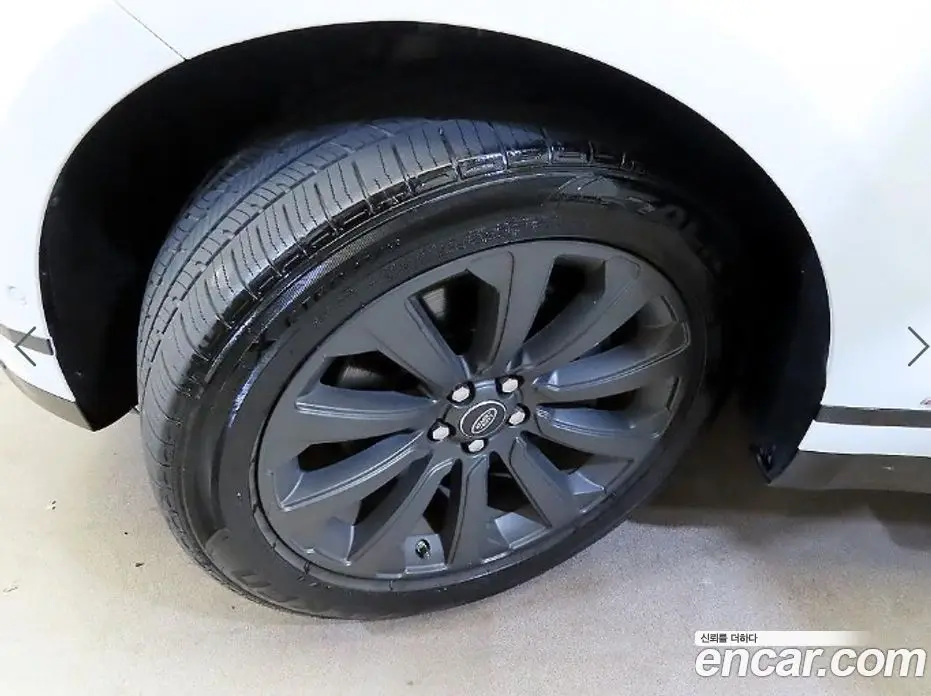 Land Rover Range Rover Velar 2018 3.0 автомат (гидро), фото 20 Land Rover Range Rover Velar 2018 3.0 автомат (гидро), фото 20