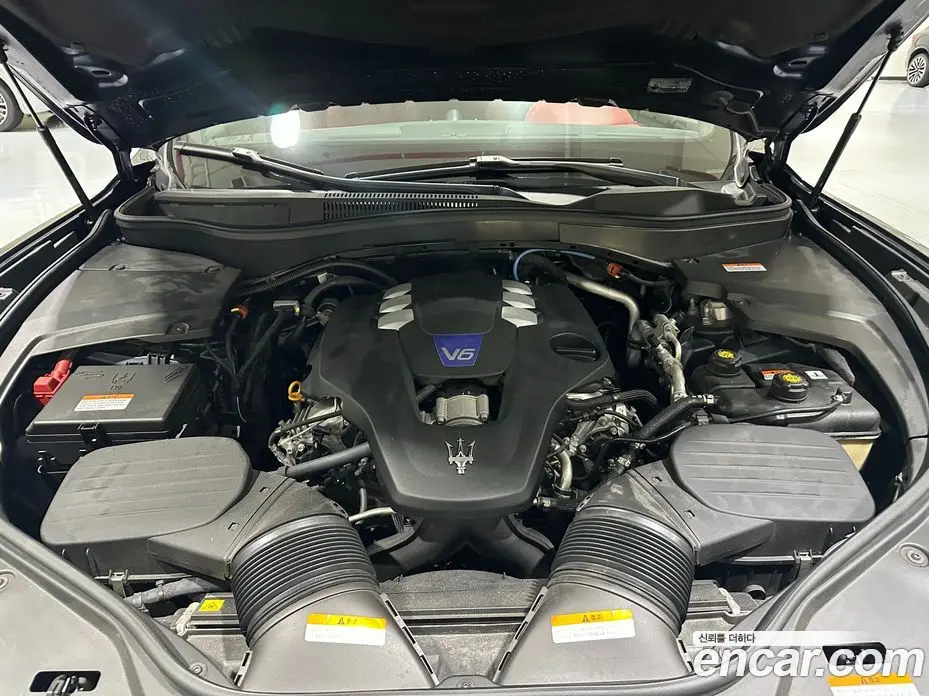 Maserati Levante 2023 3.0 автомат (гидро), фото 6