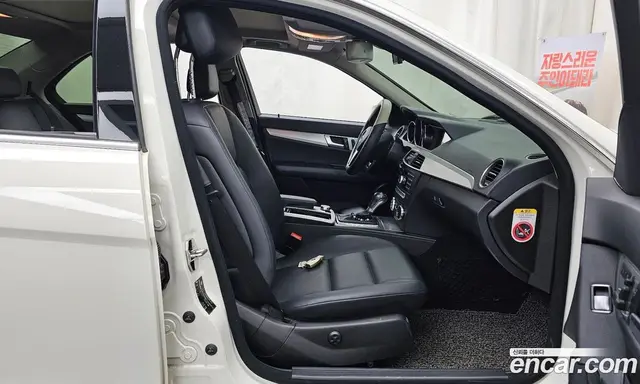 Mercedes-Benz C-Class 2012 1.8 автомат (гидро), миниатюра 11