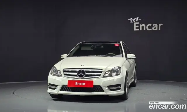 Mercedes-Benz C-Class 2012 1.8 автомат (гидро), миниатюра 3