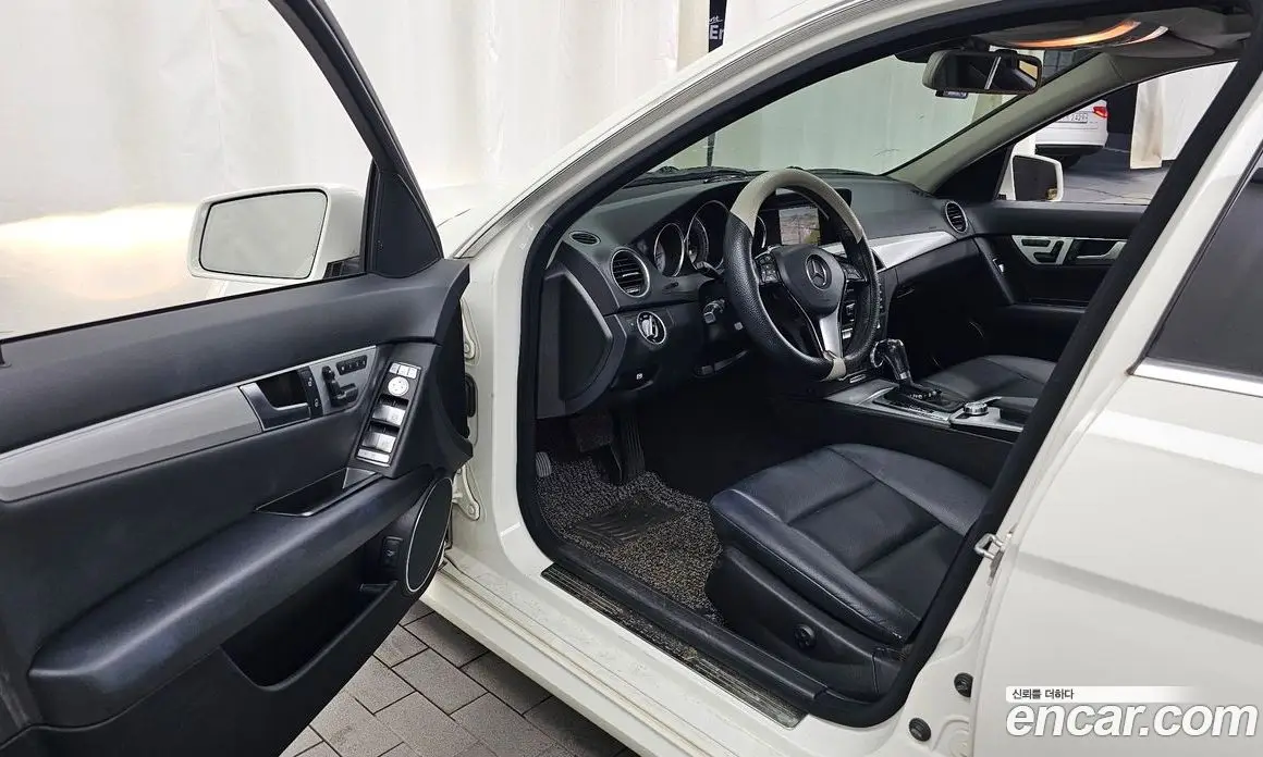 Mercedes-Benz C-Class 2012 1.8 автомат (гидро), фото 10