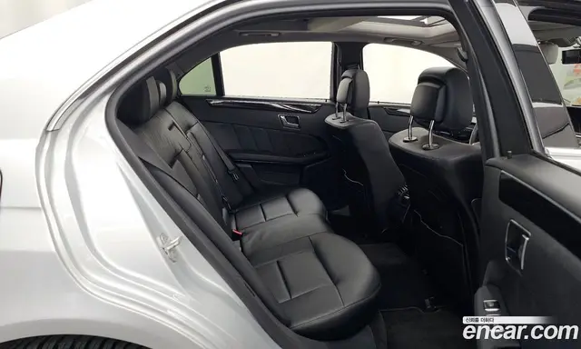 Mercedes-Benz E-Class 2011 3.5 автомат (гидро), миниатюра 12