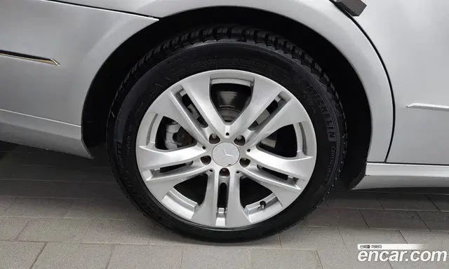 Mercedes-Benz E-Class 2011 3.5 автомат (гидро), миниатюра 5 Mercedes-Benz E-Class 2011 3.5 автомат (гидро), миниатюра 5